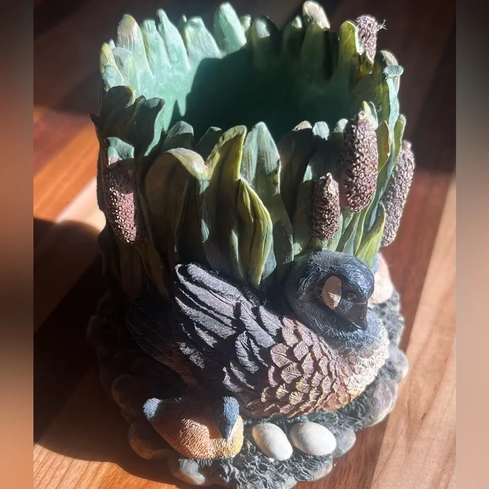 Decorative Bird and Foliage Candle Holder- Nature. Excellent condition.